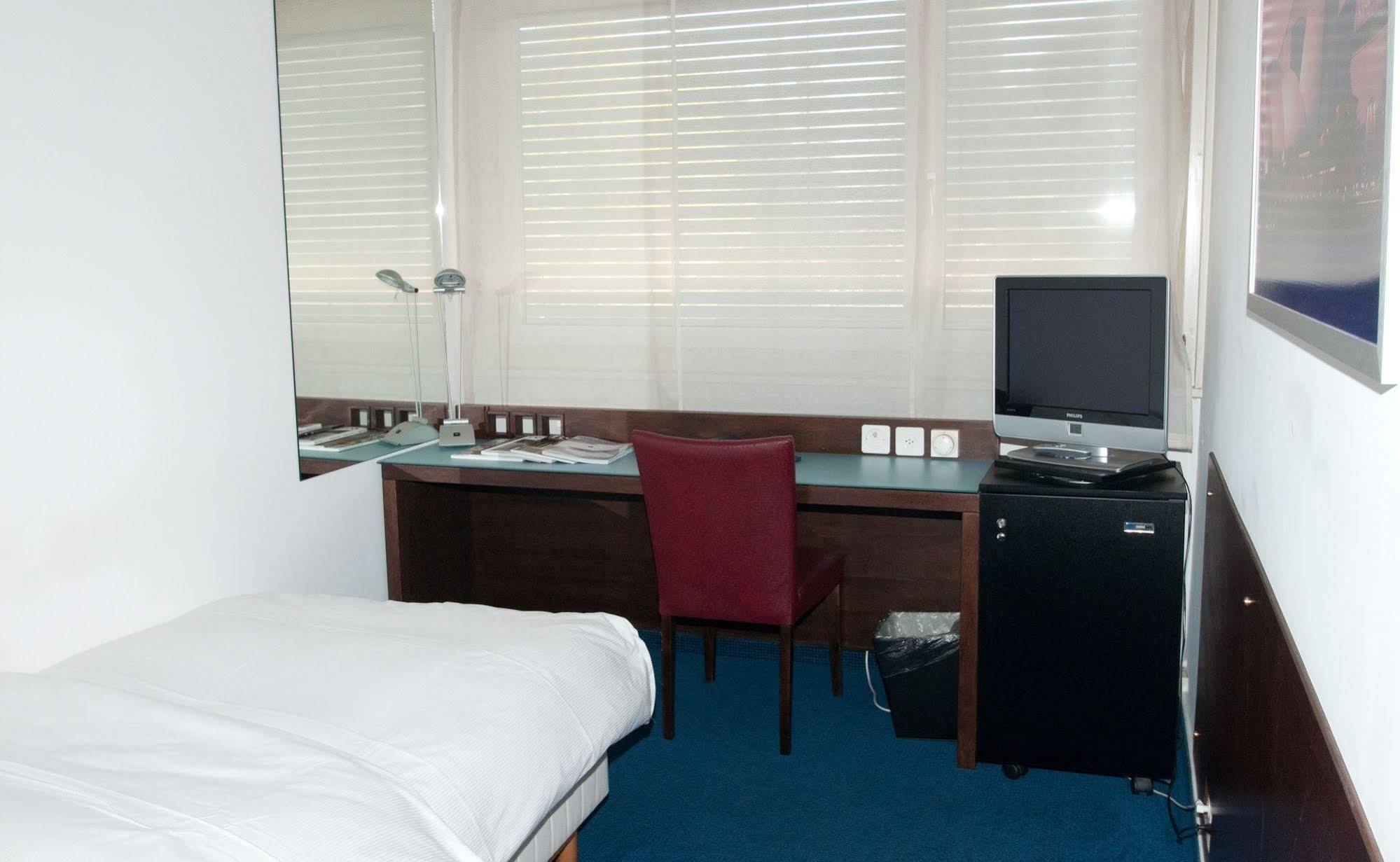Hostellerie De La Vendee Lancy Экстерьер фото